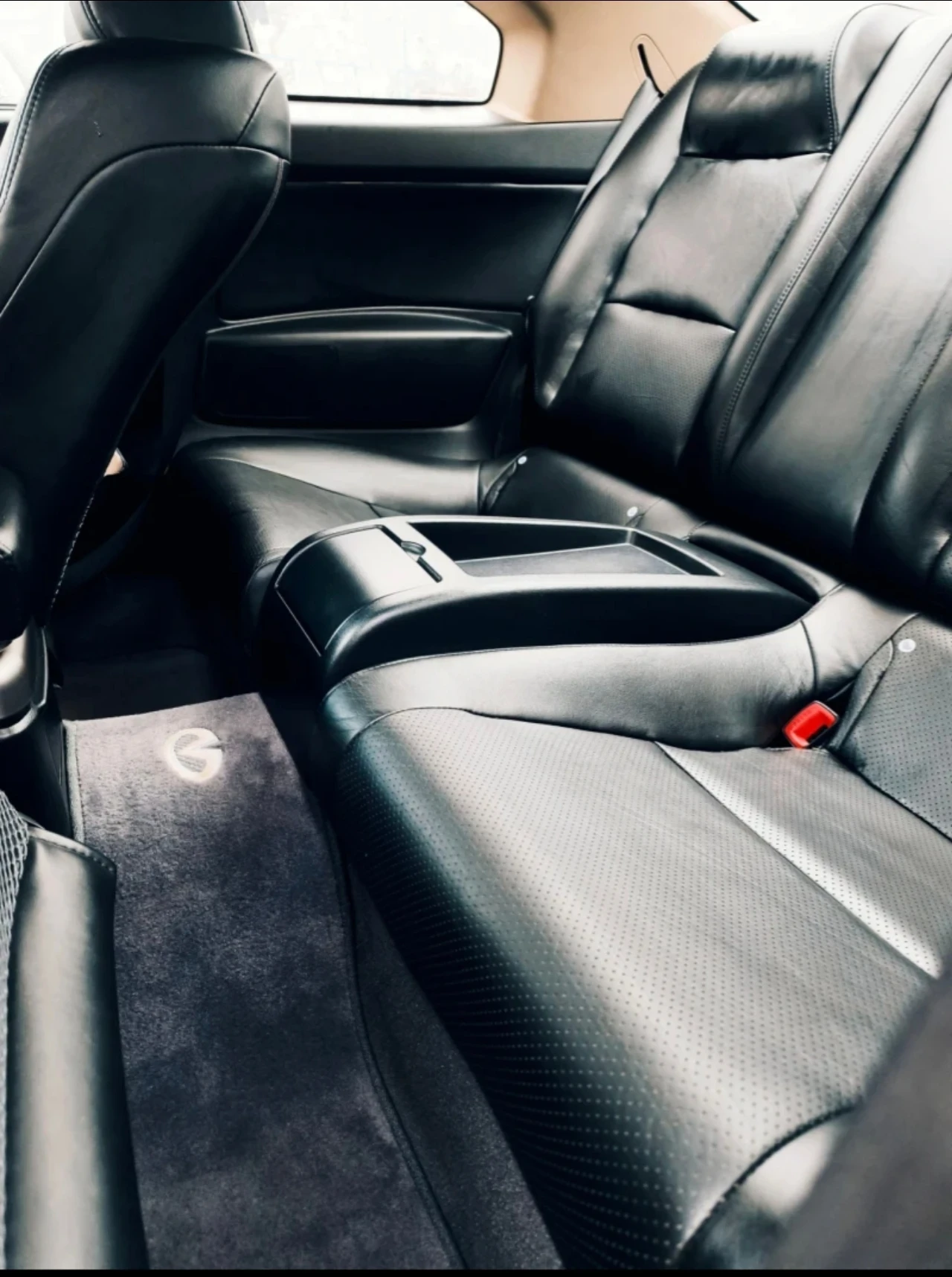 Nissan 350z LIMITED, снимка 11 - Автомобили и джипове - 54305192