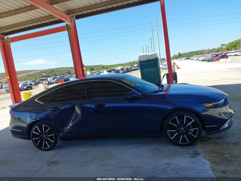 Honda Accord 2l Hybrid Touring, снимка 13 - Автомобили и джипове - 54318522