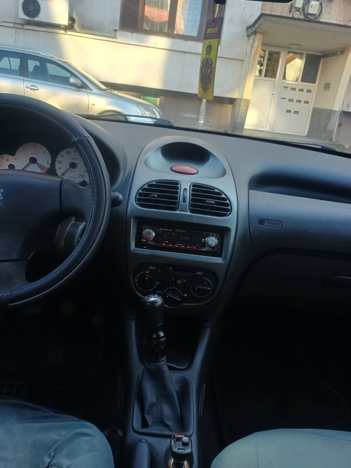 Peugeot 206 HDI, снимка 5 - Автомобили и джипове - 54387431