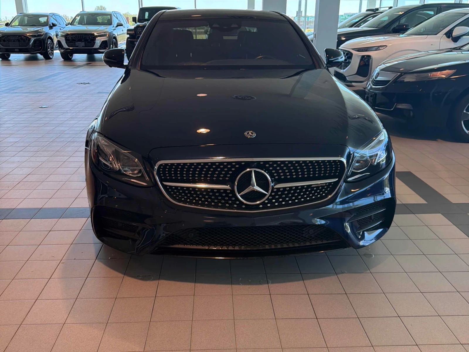 Mercedes-Benz E 43 AMG УНИКАТ* CARFAX, снимка 2 - Автомобили и джипове - 54882926
