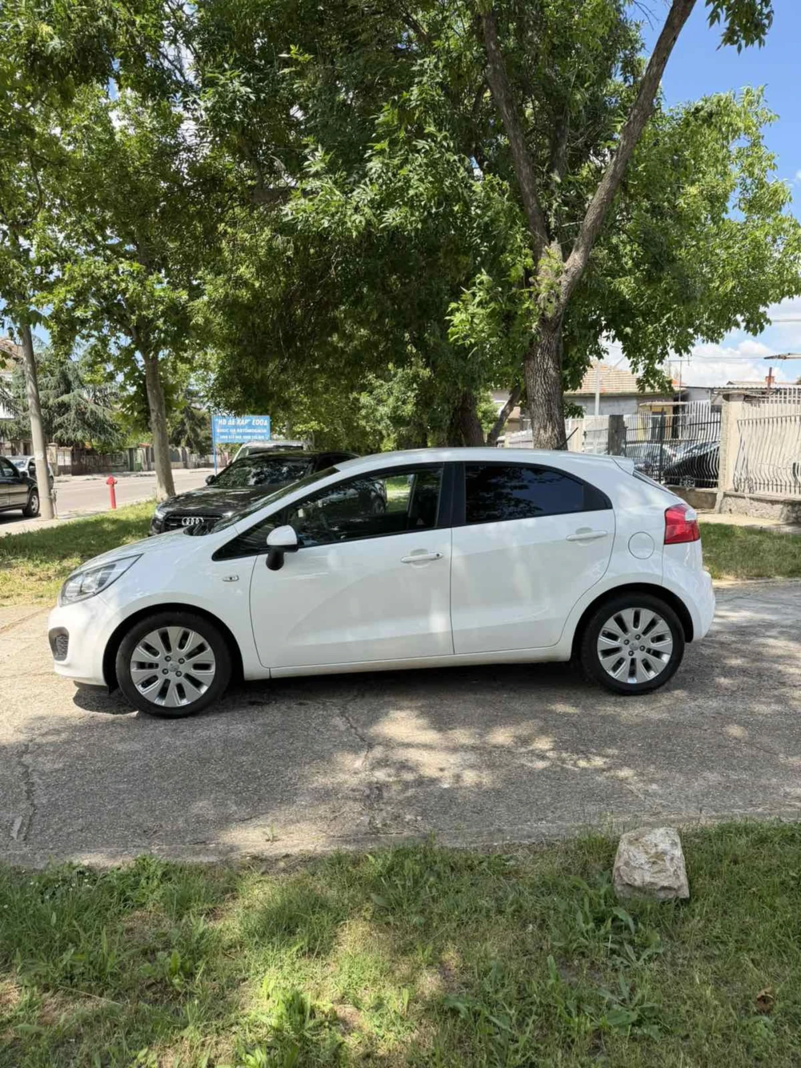 Kia Rio, снимка 9 - Автомобили и джипове - 55096992