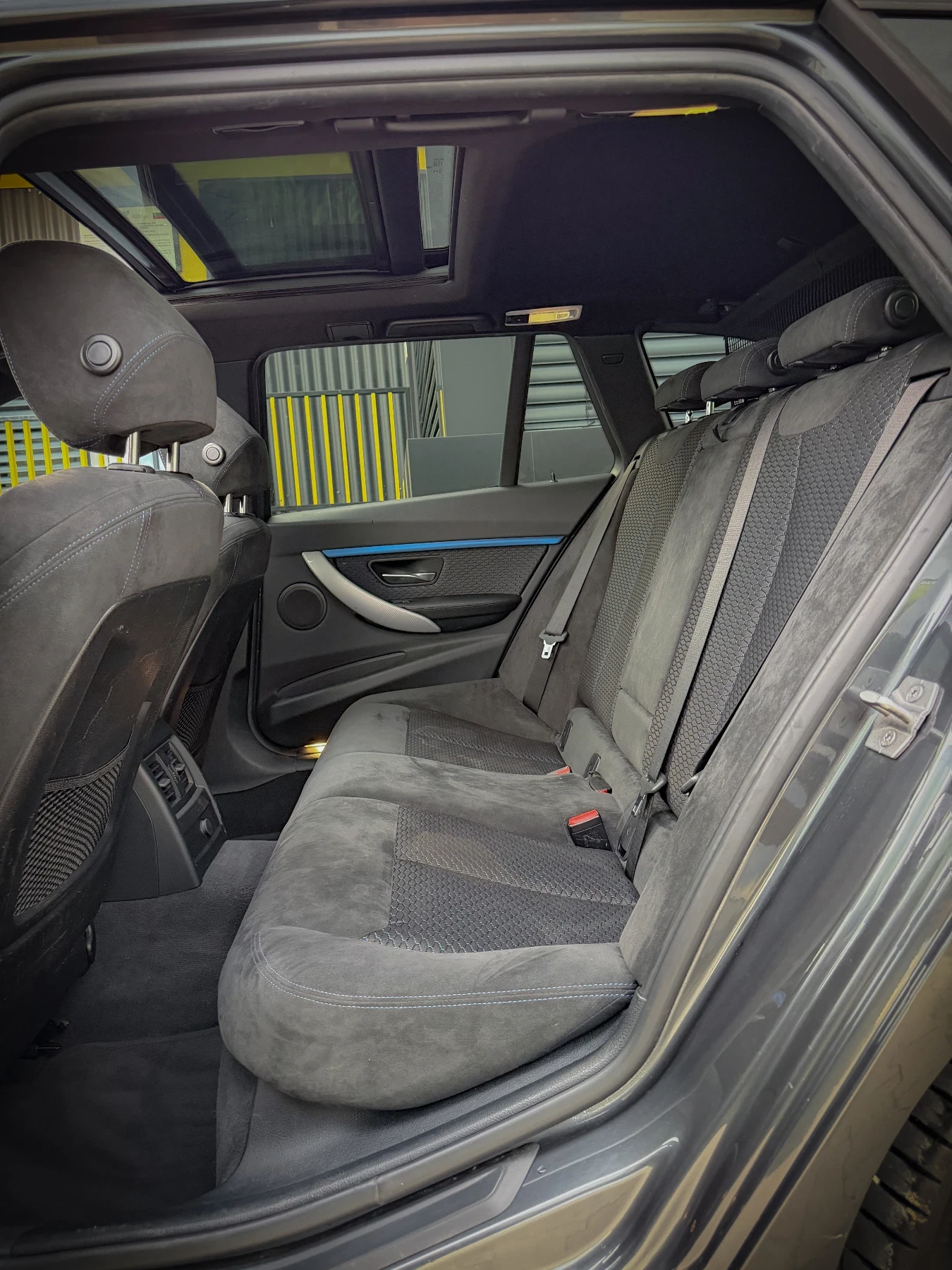 BMW 335 М-Пакет NBT EVO / Full LED, снимка 16 - Автомобили и джипове - 55160344