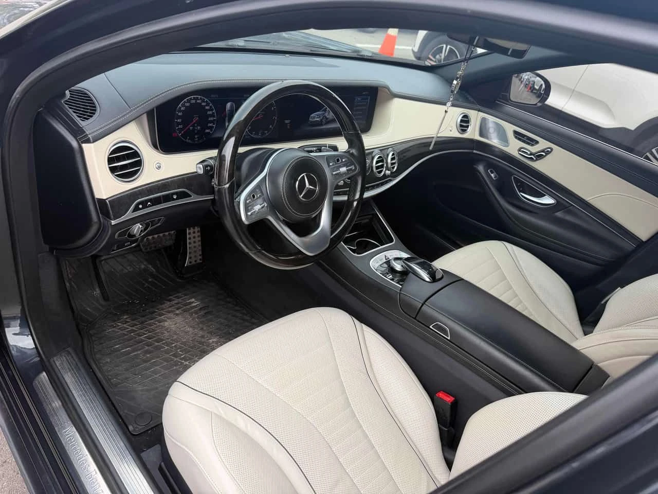 Mercedes-Benz S 560 * CARFAX * ЦЕНА ДО БГ, снимка 8 - Автомобили и джипове - 55203585