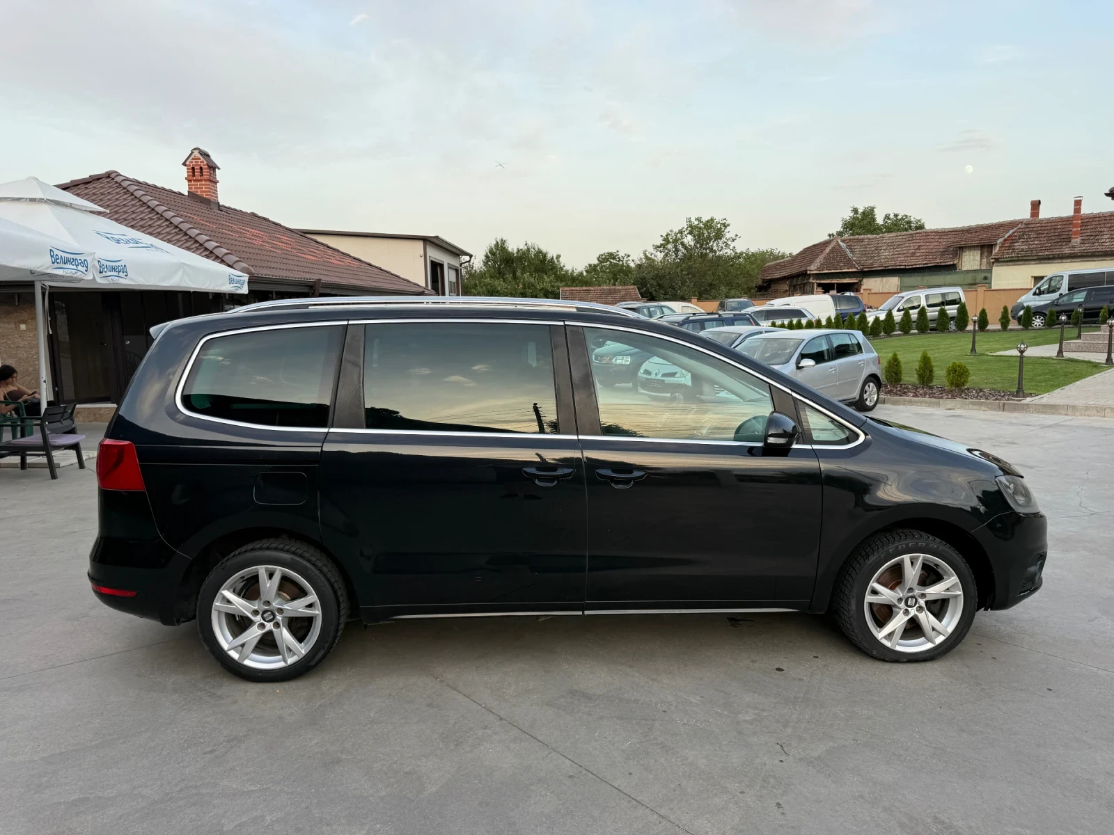 Seat Alhambra 2.0TDI, снимка 5 - Автомобили и джипове - 55425939