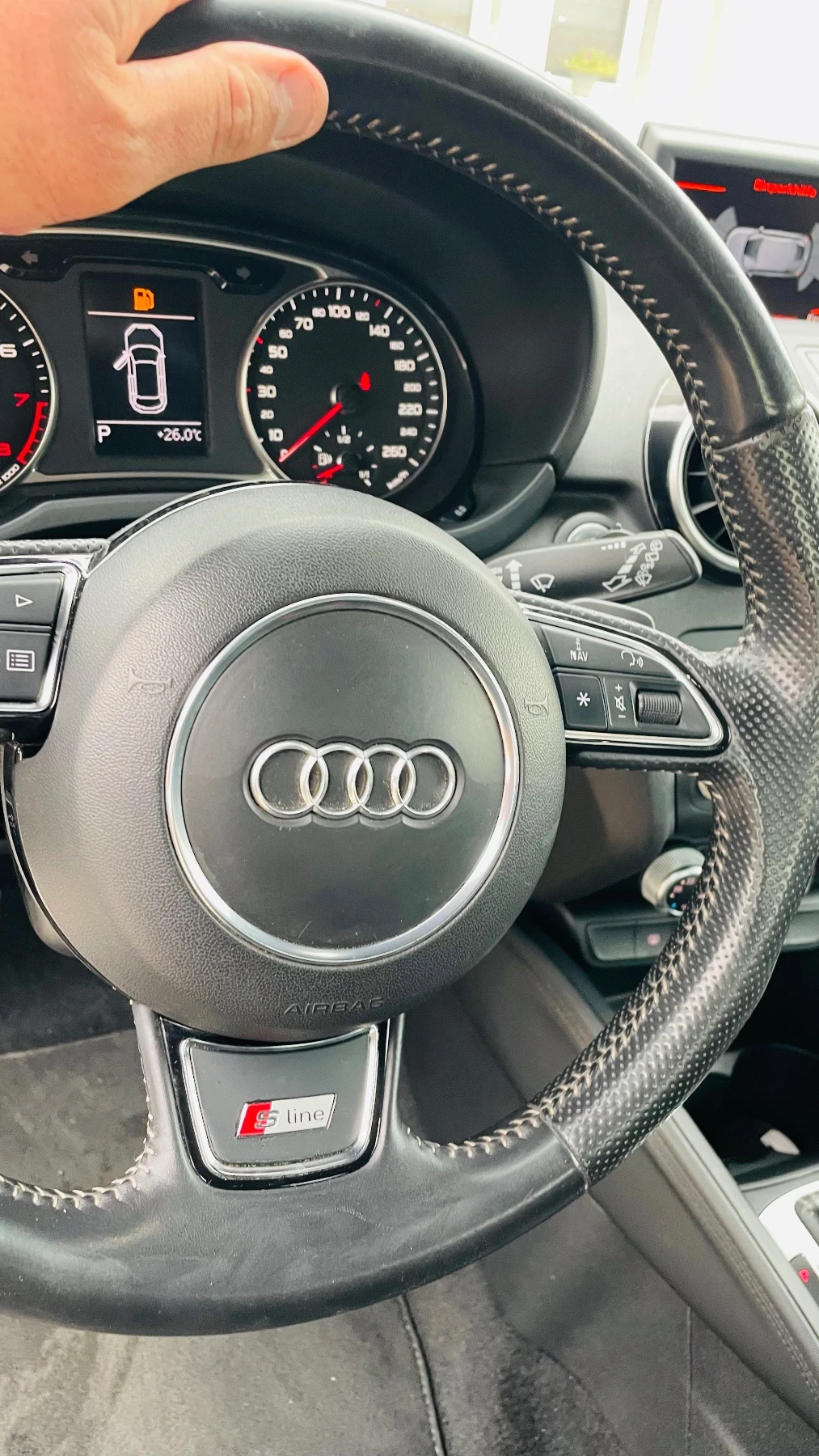 Audi A1 ЛИЗИНГ -БАРТЕР S-line, снимка 13 - Автомобили и джипове - 55600469