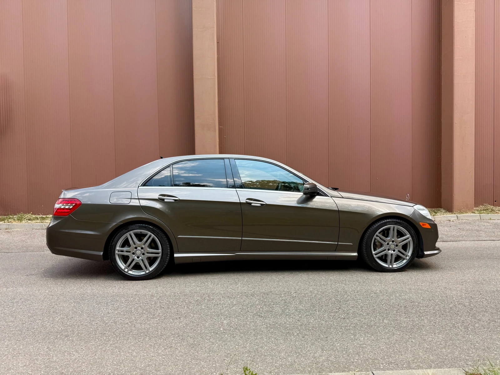 Mercedes-Benz E 500 4 Matic/ПОДГРЕВ/ОБДУХВАНЕ/ГАРАНЦИЯ 6 МЕСЕЦА, снимка 5 - Автомобили и джипове - 55656289