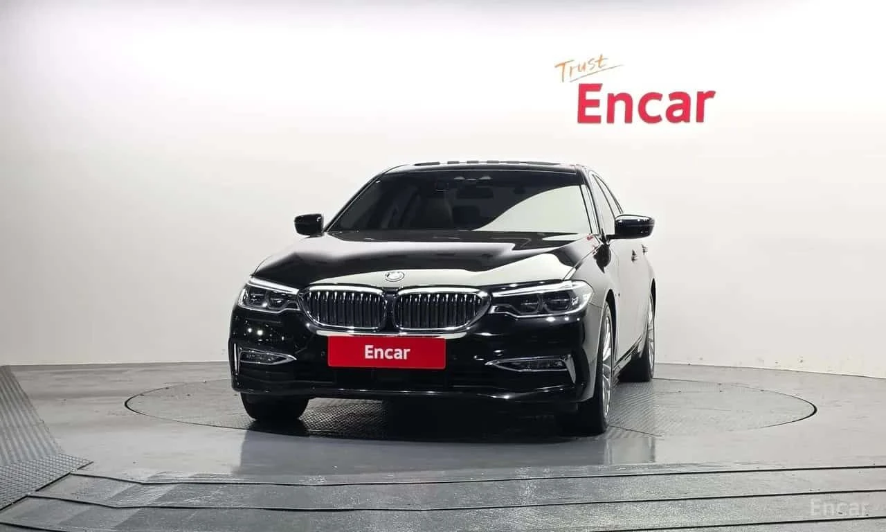 BMW 530 * xDrive Luxury Plus * ДИСТРОНИК * ОБДУХВАНЕ * , снимка 3 - Автомобили и джипове - 55703056