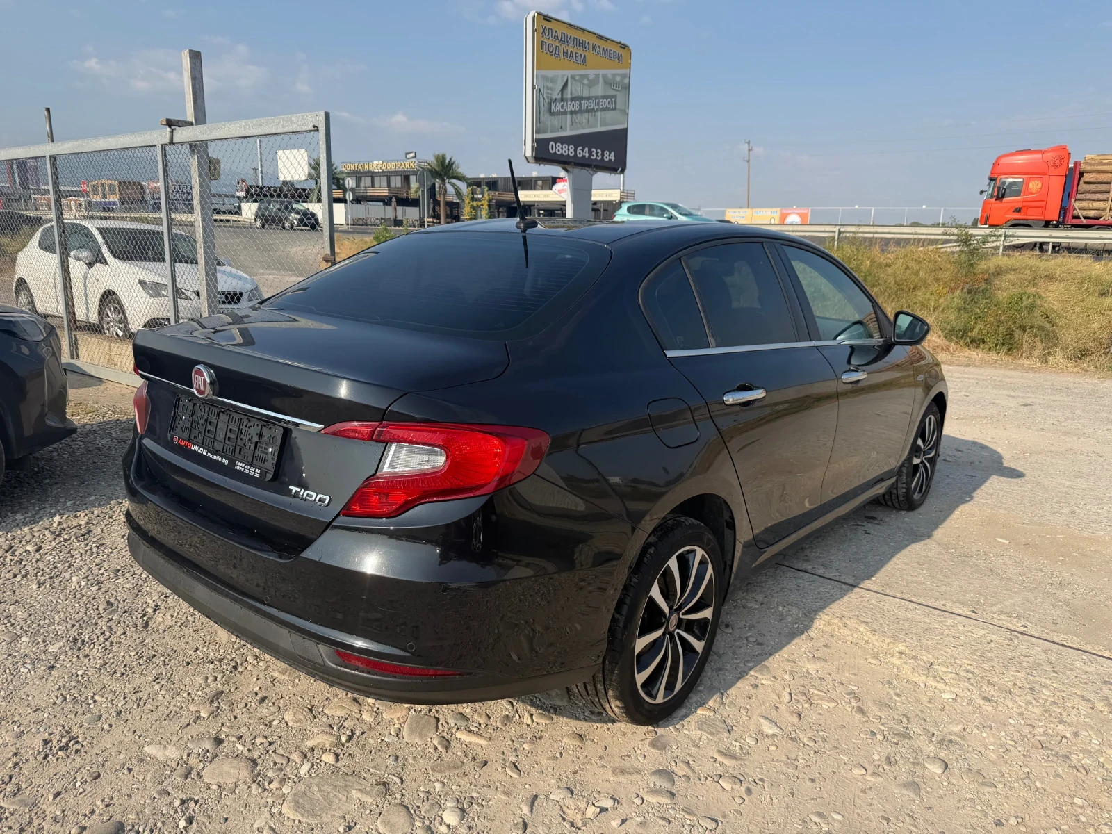 Fiat Tipo 1.6 MULTIJET, снимка 5 - Автомобили и джипове - 55829761