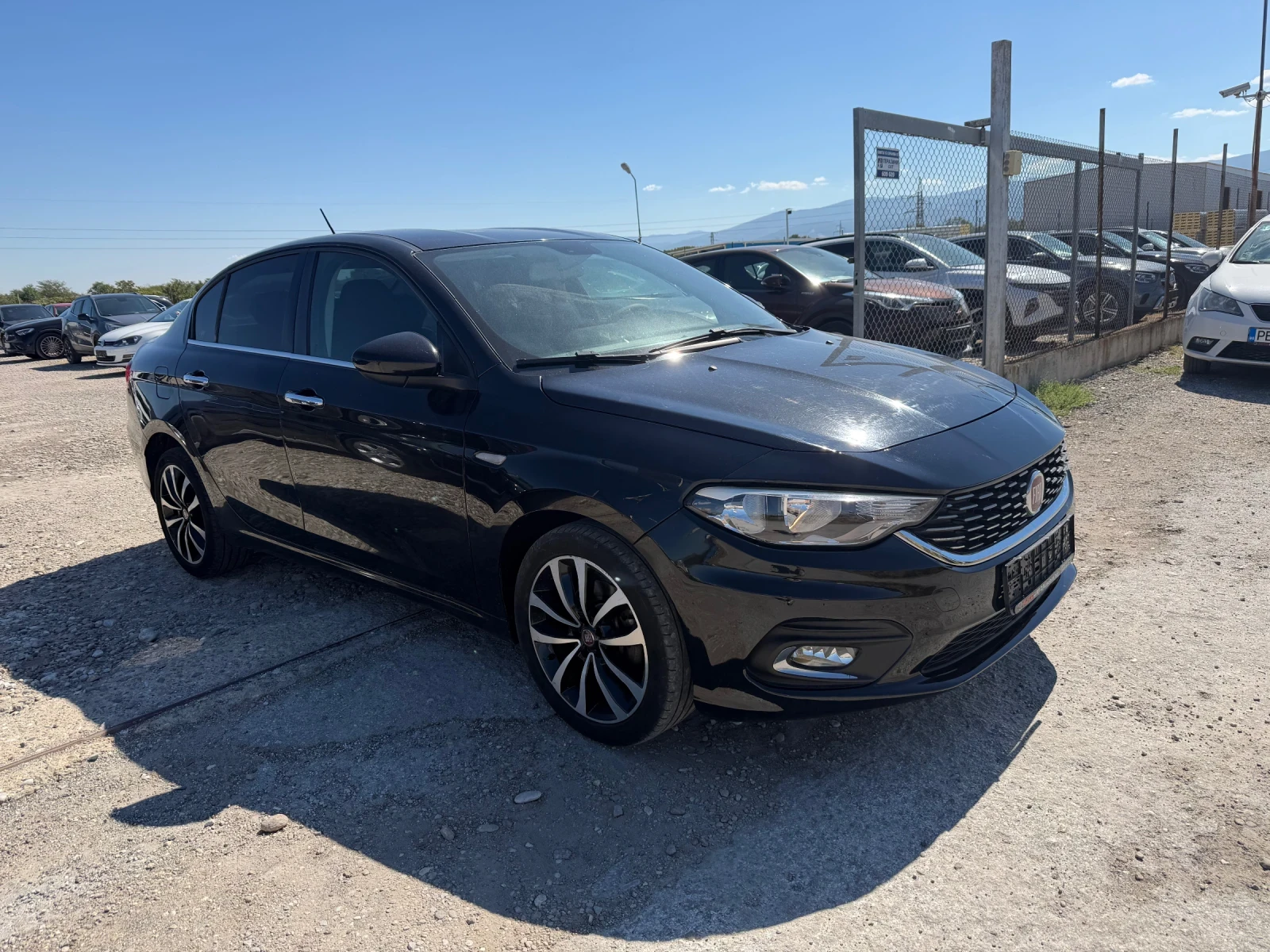 Fiat Tipo 1.6 MULTIJET | НАВИ | КАМЕРА, снимка 3 - Автомобили и джипове - 55829761