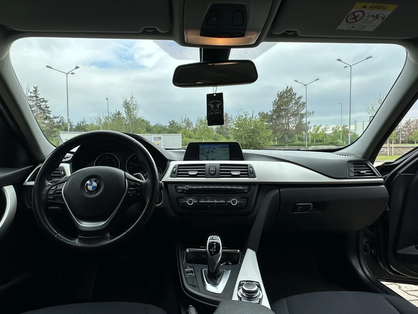BMW 315 320d Xdrive, снимка 11 - Автомобили и джипове - 55873585