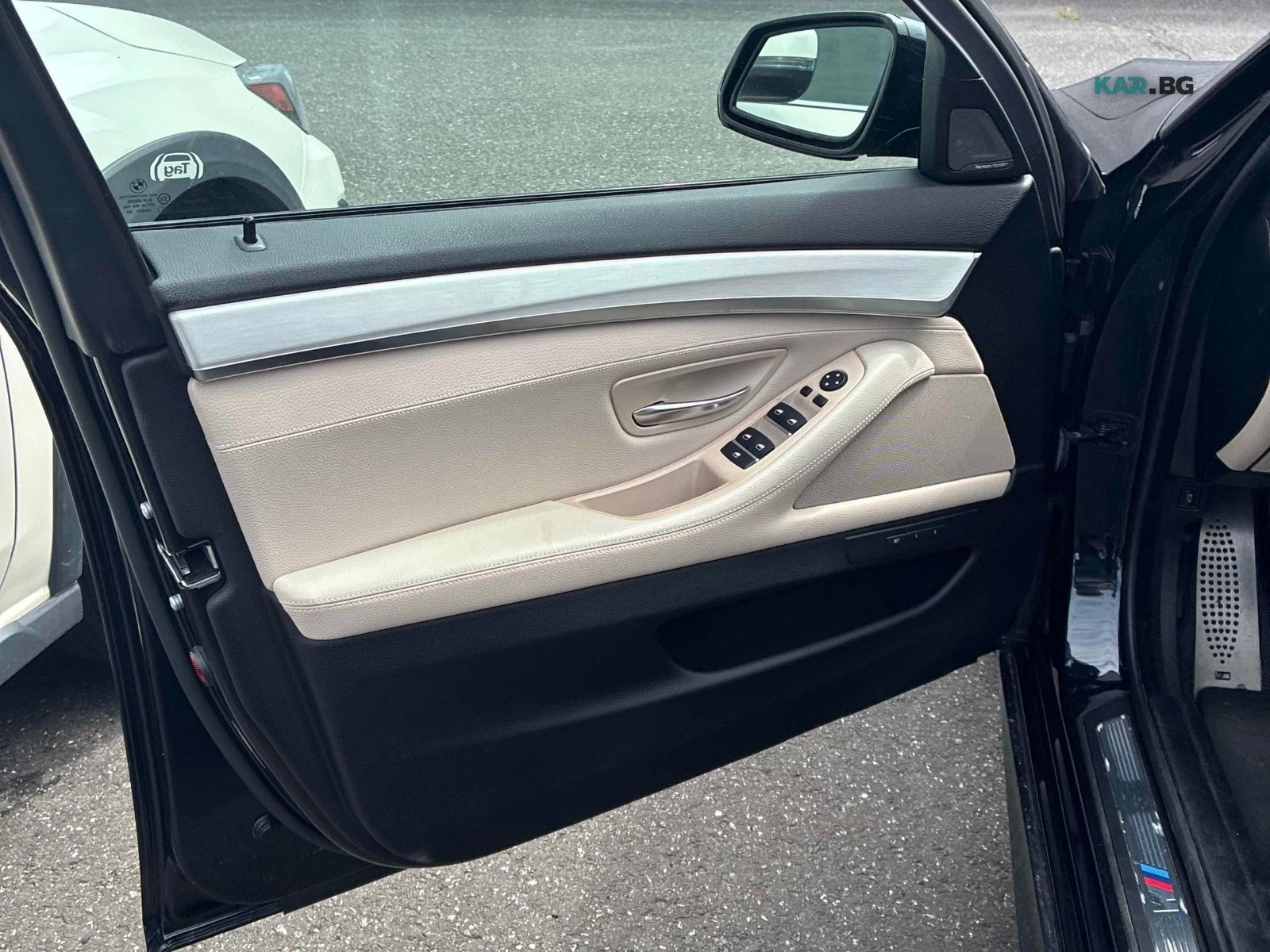 BMW 535 xDrive * M Pack * HUD * АвтоКредит * (ЦЕНА ДО БГ), снимка 7 - Автомобили и джипове - 55964378
