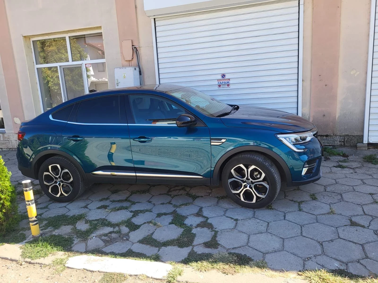 Renault Arkana 1.6E-TECH HYBRID , снимка 10 - Автомобили и джипове - 55992426