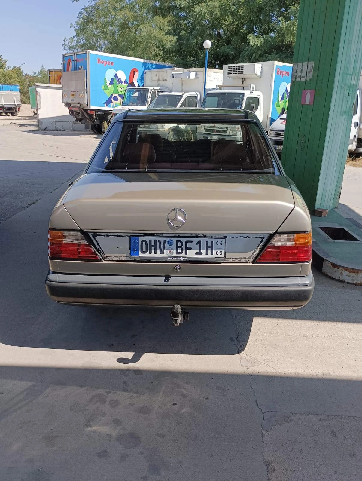Mercedes-Benz 124 2.5, снимка 4 - Автомобили и джипове - 56071347