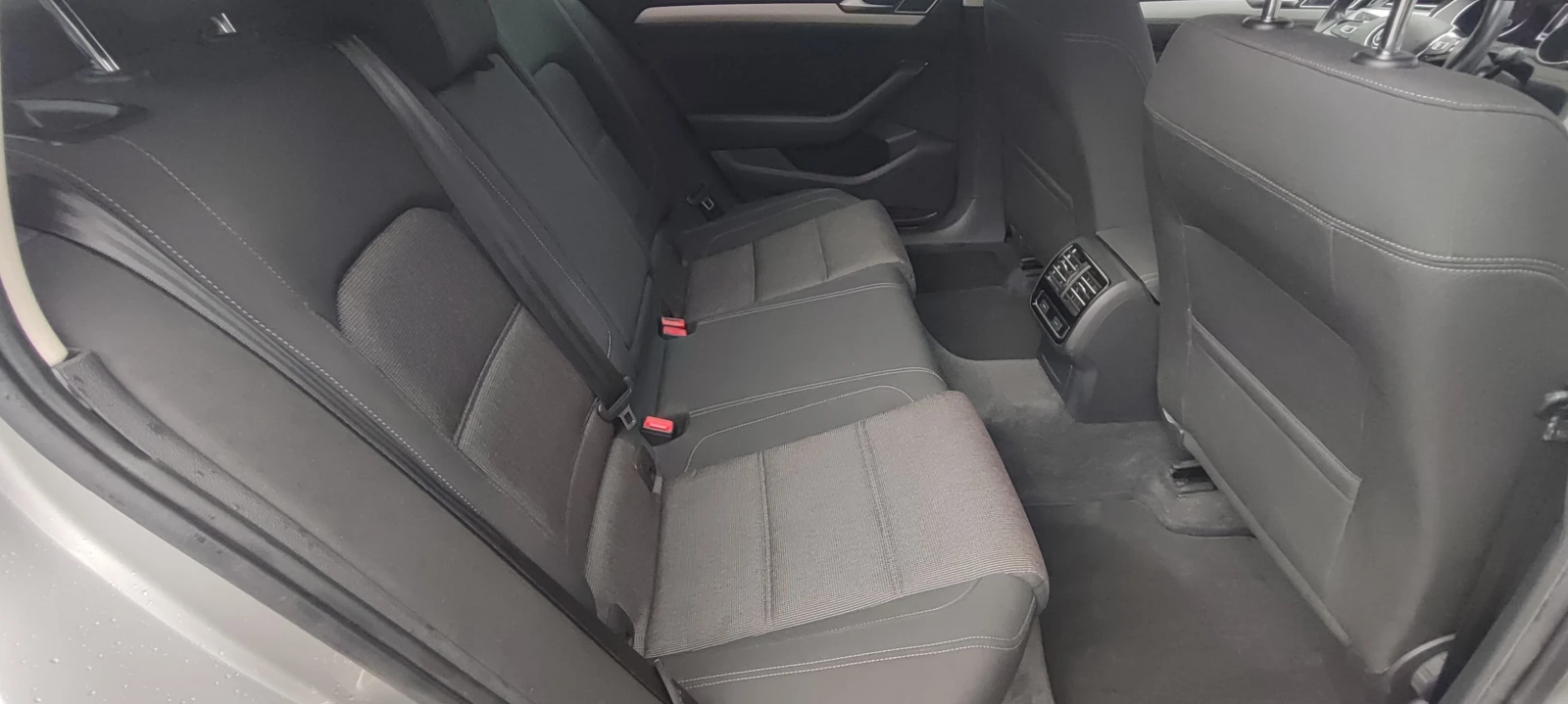 VW Passat, снимка 14 - Автомобили и джипове - 56136023