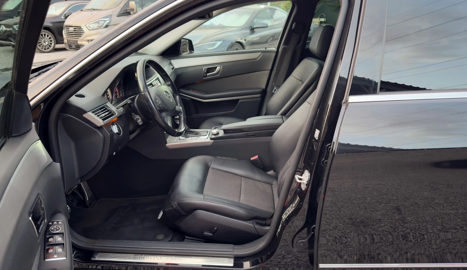 Mercedes-Benz E 220 CDi 170кс.Autom.Кожа Подгрев Navi Avantgarde, снимка 5 - Автомобили и джипове - 56233756