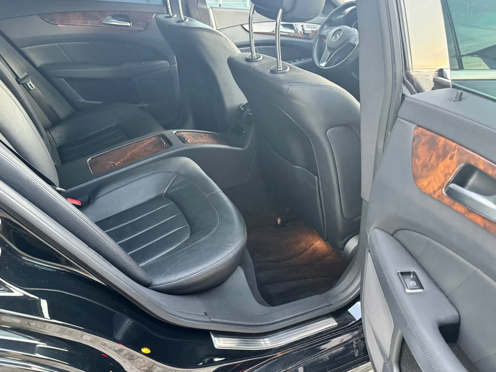 Mercedes-Benz CLS 350 3.5i ������ | Mobile.bg � ����������� 10