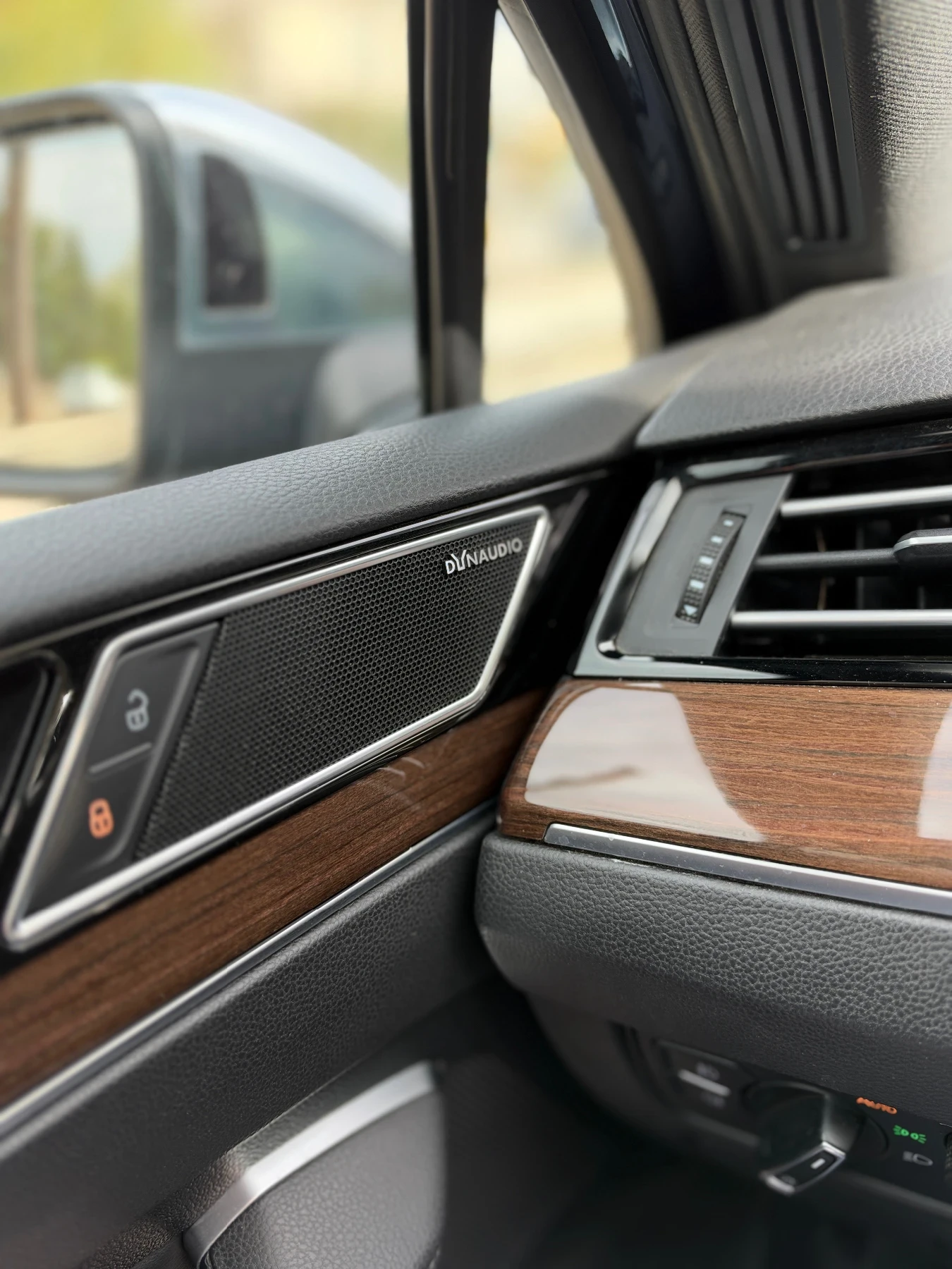 VW Passat Alltrack BiTurbo, снимка 15 - Автомобили и джипове - 56548322