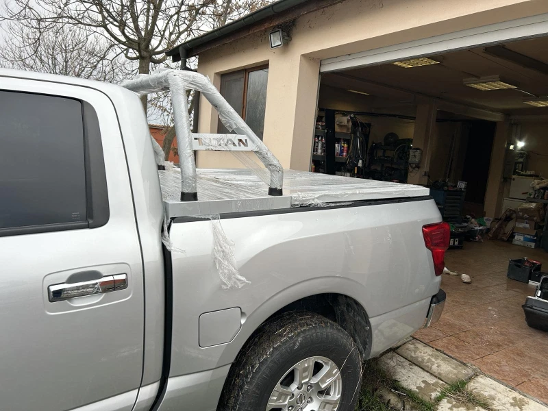 Nissan Titan crew cab SV, снимка 17 - Автомобили и джипове - 48326933