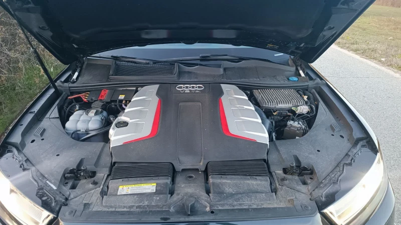 Audi SQ7 4.0, снимка 12 - Автомобили и джипове - 52294189