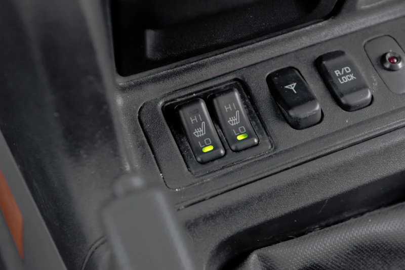 Mitsubishi Pajero 3.2d 6sk., снимка 12 - Автомобили и джипове - 52909065