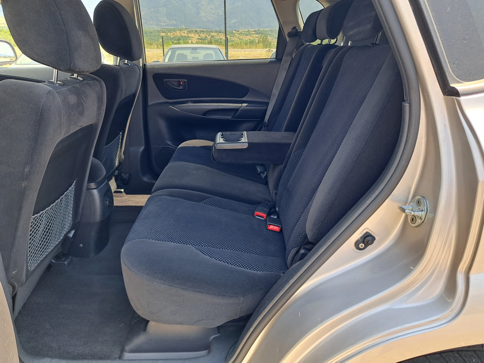 Hyundai Tucson 2, 0i  g-pl | Mobile.bg — изображение 12
