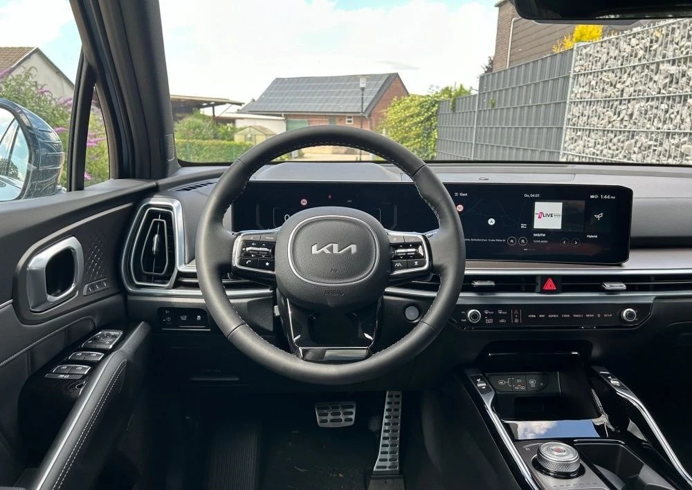 Kia Sorento 2.2CRDI* DISTR* PANO* MEMORY* 360CAM*  - изображение 10
