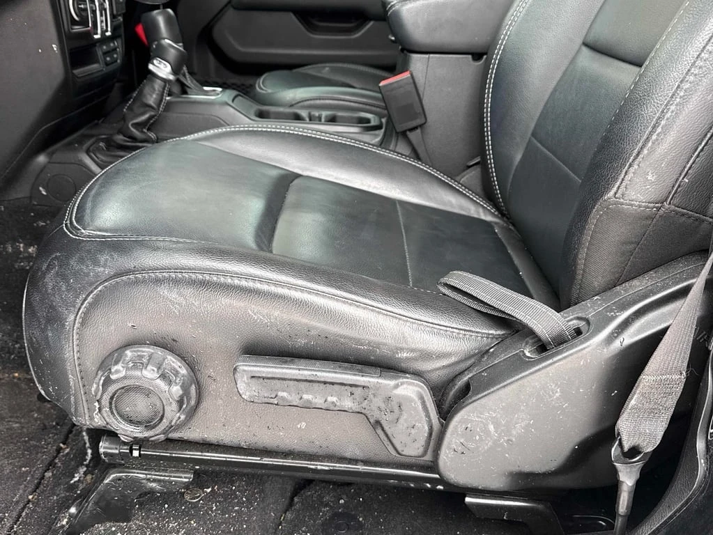 Jeep Wrangler * Sahara * CARFAX * ���� �� �� | Mobile.bg � ����������� 11