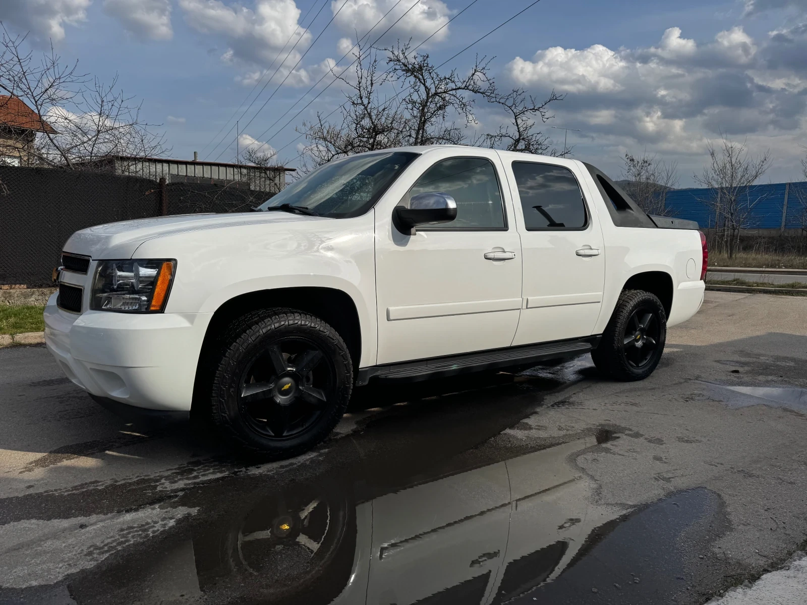 Chevrolet Avalanche 5.3 LPG, снимка 2 - Автомобили и джипове - 53773618