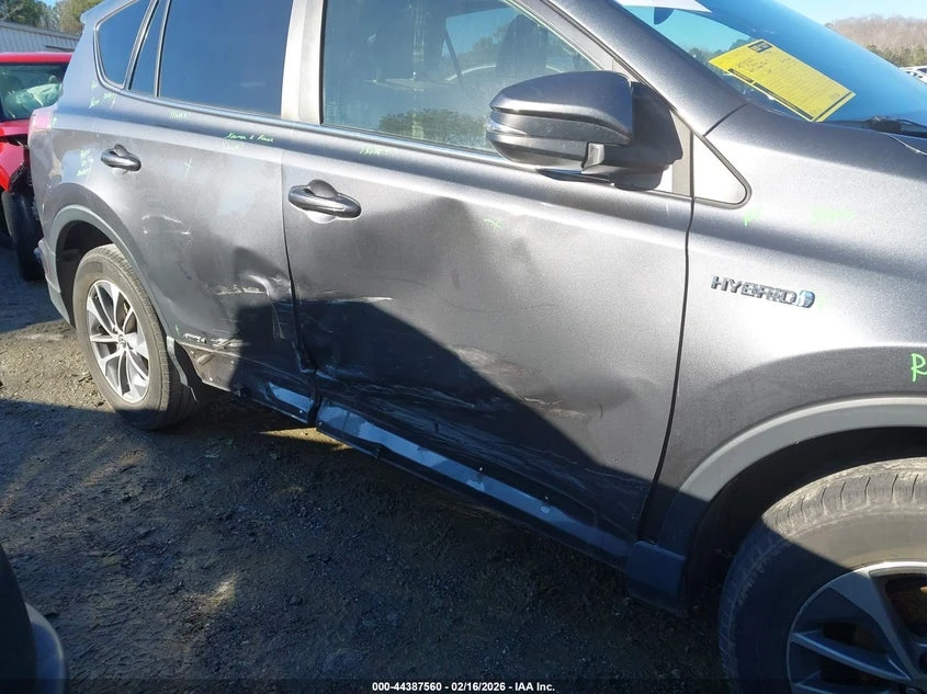 Toyota Rav4 2.5l Hybrid Xle, снимка 6 - Автомобили и джипове - 53773987