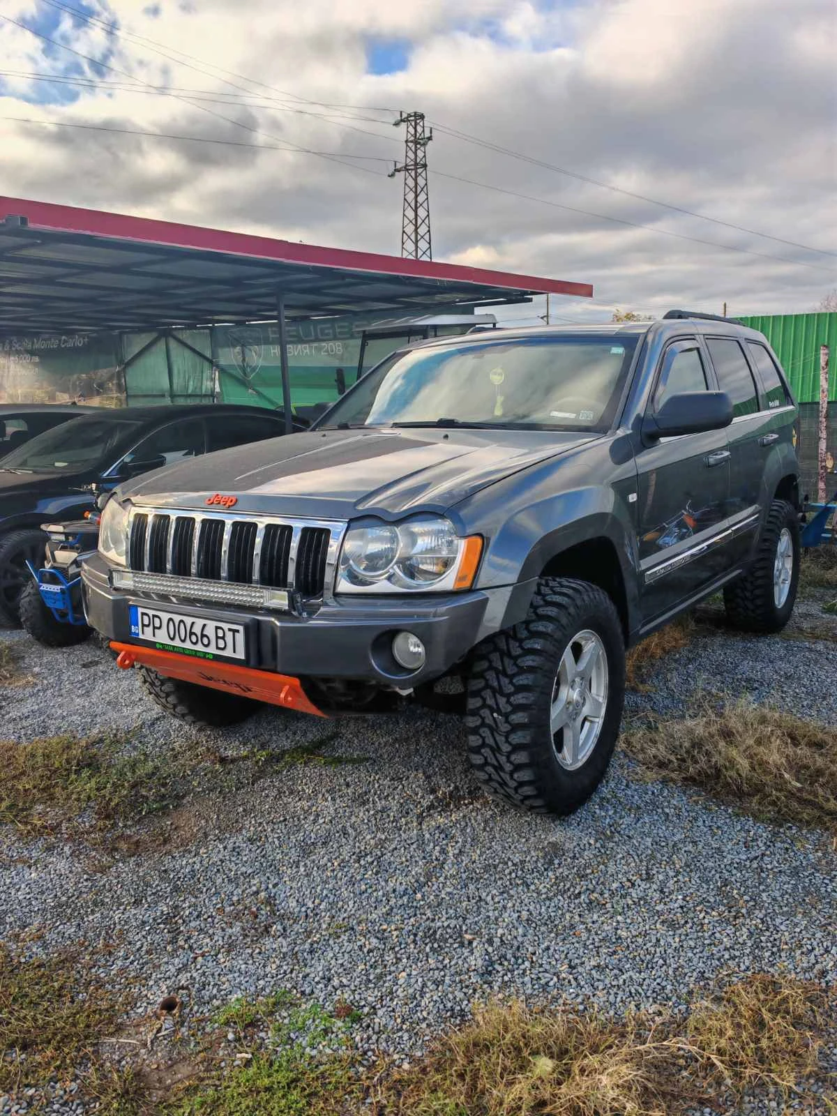 Jeep Grand cherokee, снимка 11 - Автомобили и джипове - 54239384