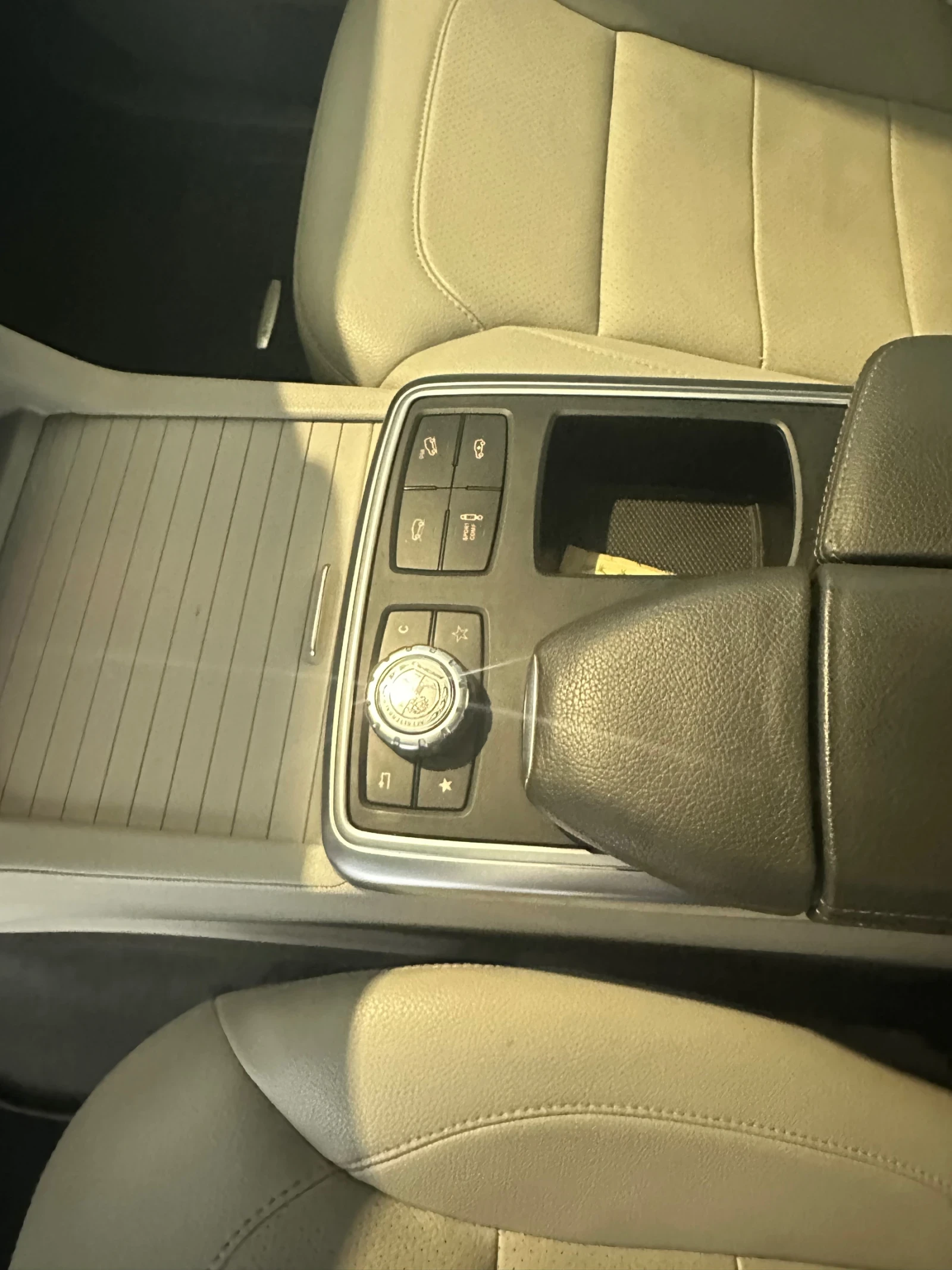 Mercedes-Benz ML 350, снимка 10 - Автомобили и джипове - 54704030