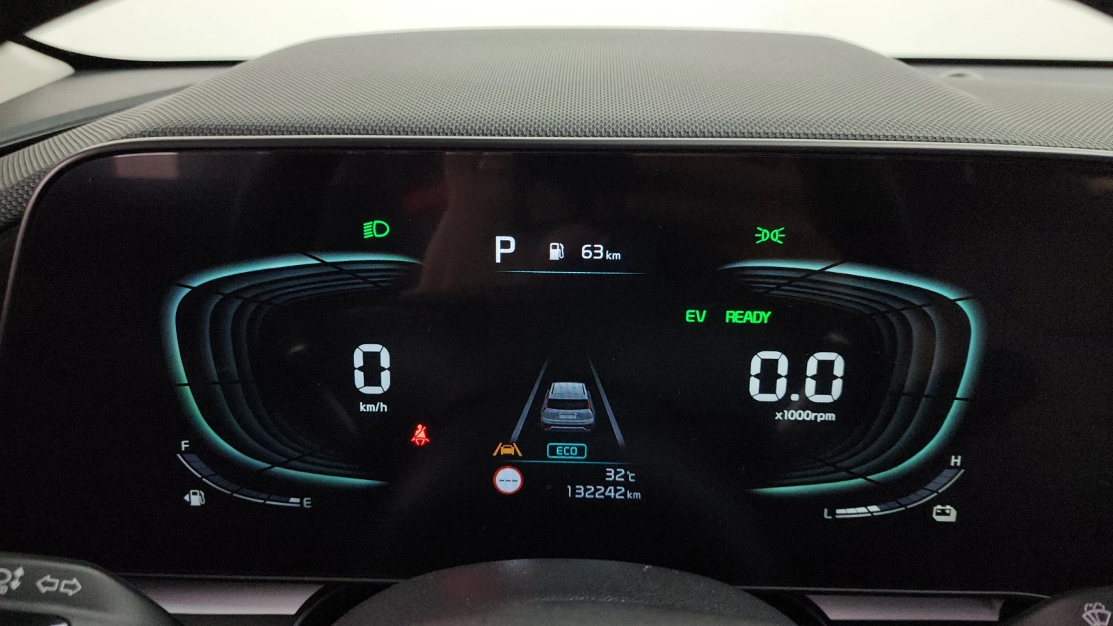 Kia Niro 1.6 Hybrid Trendy | Distronic | Навигация | Камера, снимка 8 - Автомобили и джипове - 55327937