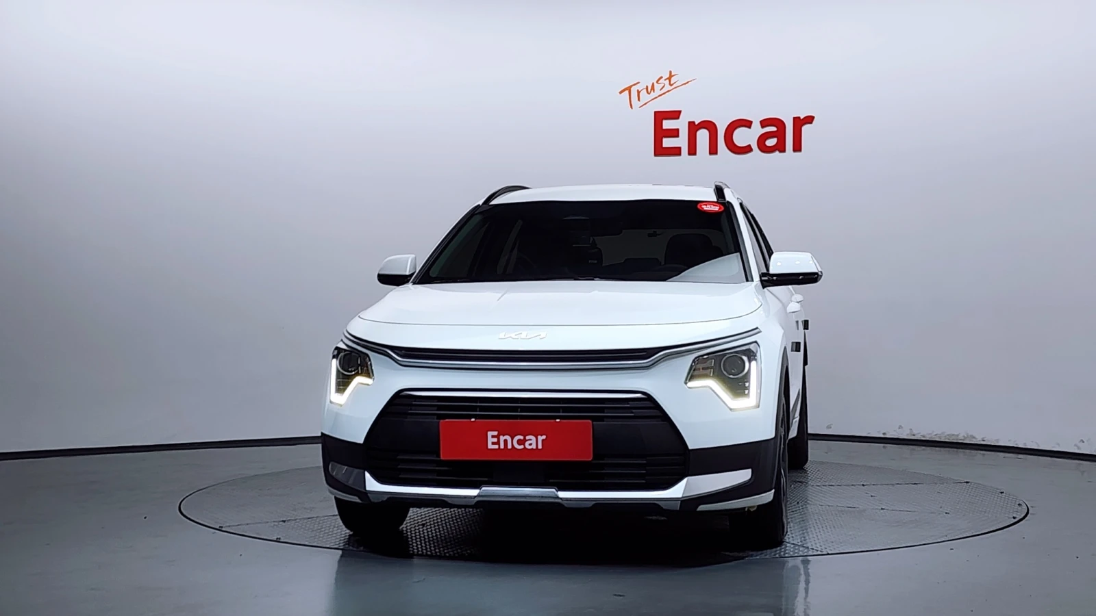 Kia Niro 1.6 Hybrid Trendy | Distronic | Навигация | Камера, снимка 3 - Автомобили и джипове - 55327937
