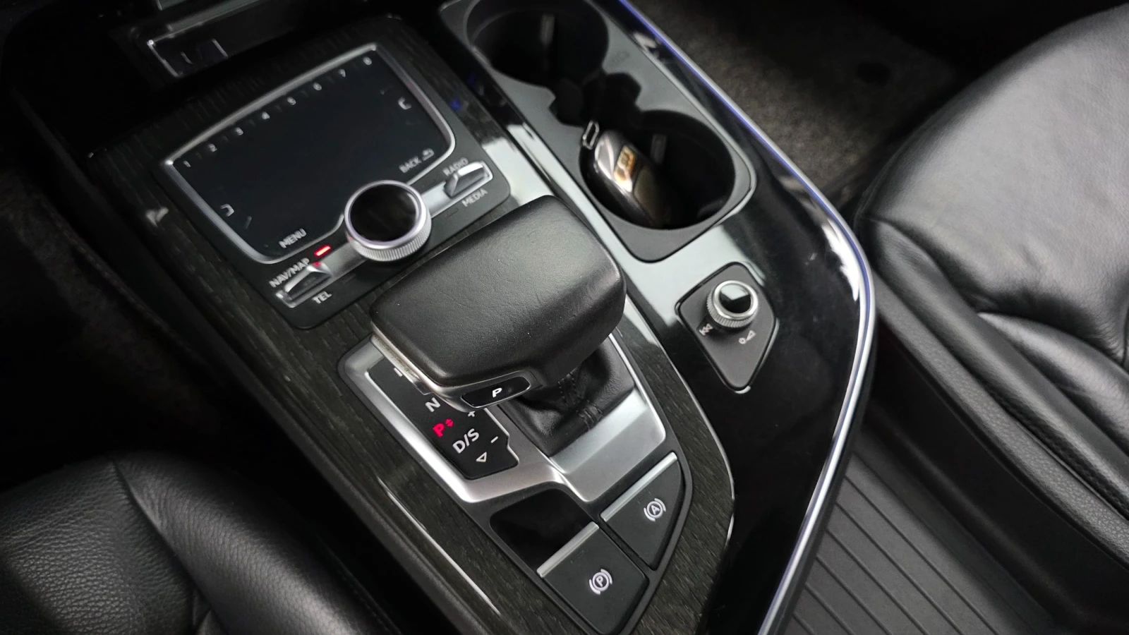 Audi Q7 3.0 V6 35TDI Quattro , снимка 7 - Автомобили и джипове - 55531351
