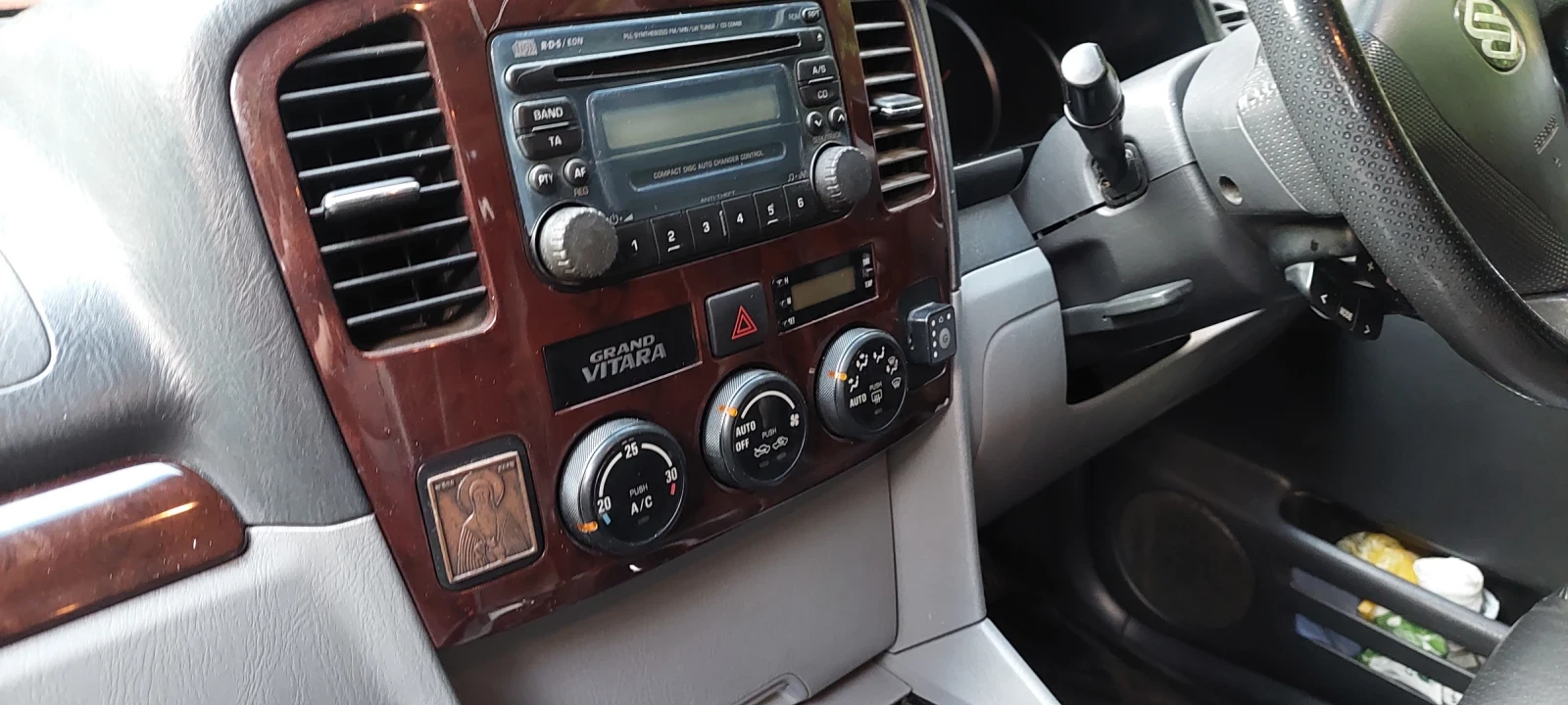 Suzuki Grand vitara, снимка 10 - Автомобили и джипове - 55939671