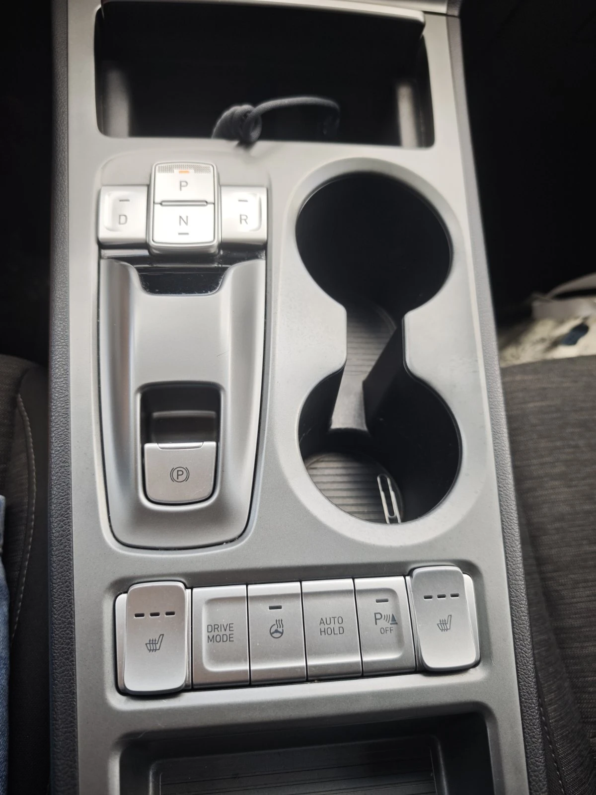 Hyundai Kona 64KWH 204 кс, снимка 10 - Автомобили и джипове - 55943151