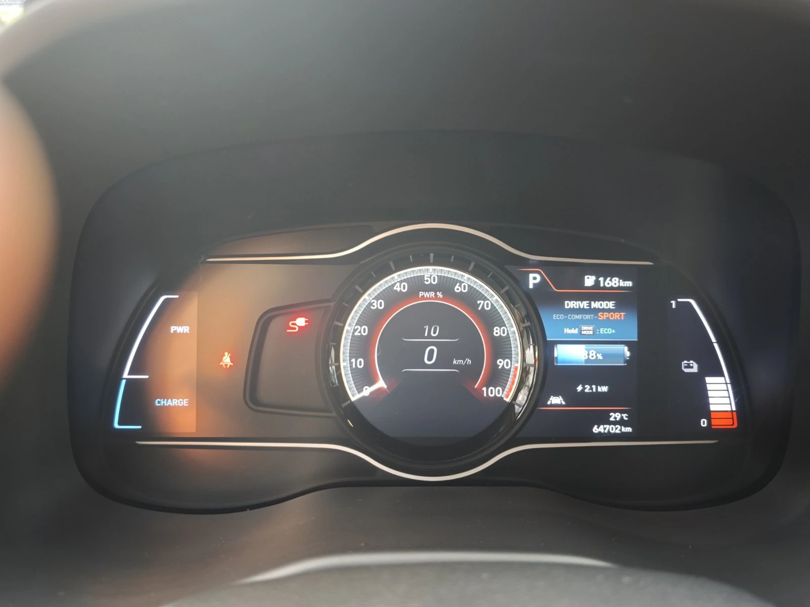 Hyundai Kona 64KWH 204 кс, снимка 12 - Автомобили и джипове - 55943151