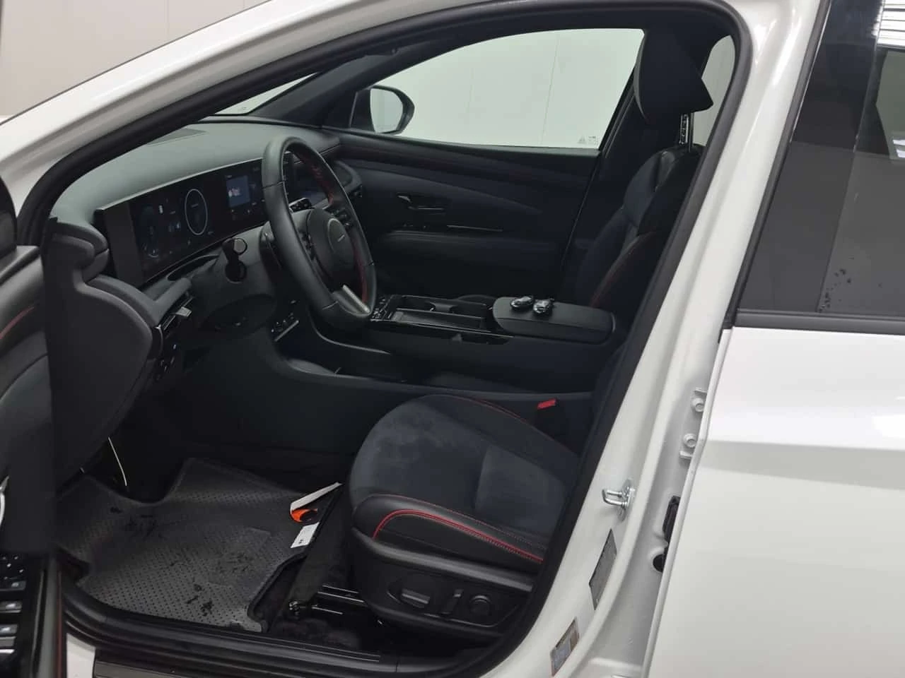 Hyundai Tucson  N-Line / 2 КЛЮЧА / АЛКАНТАРА / 360 КАМЕРИ , снимка 7 - Автомобили и джипове - 56408367