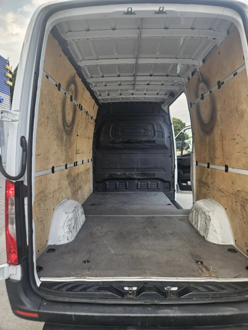 Mercedes-Benz Sprinter 319 3.0 V6, снимка 11 - Бусове и автобуси - 51184539