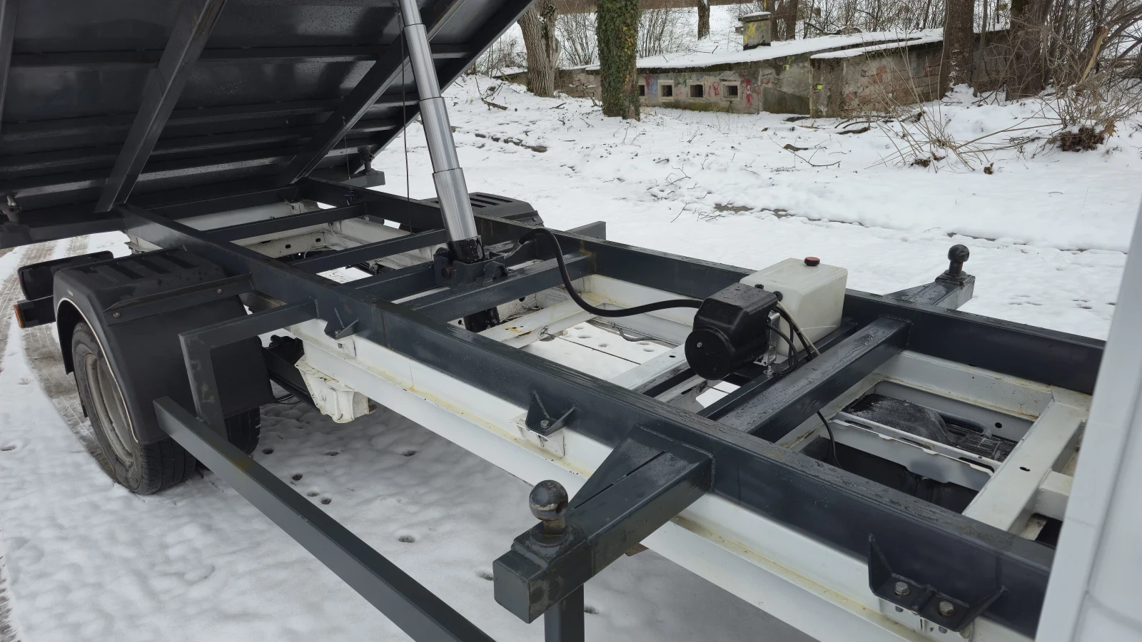 Mercedes-Benz Sprinter Тристранен самосвал  - изображение 8