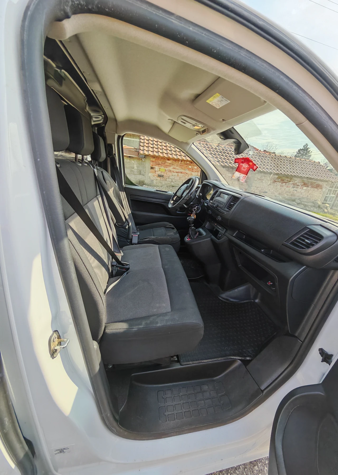 Opel Vivaro, снимка 2 - Бусове и автобуси - 54229159