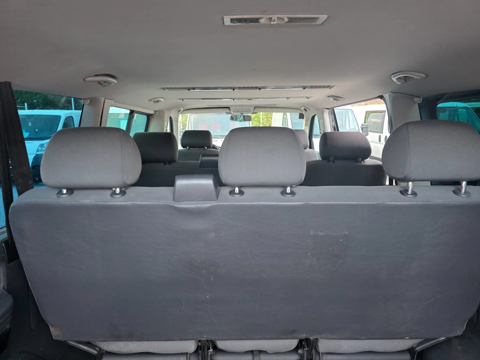 VW Caravelle 2.5tdi, снимка 15 - Бусове и автобуси - 56227033