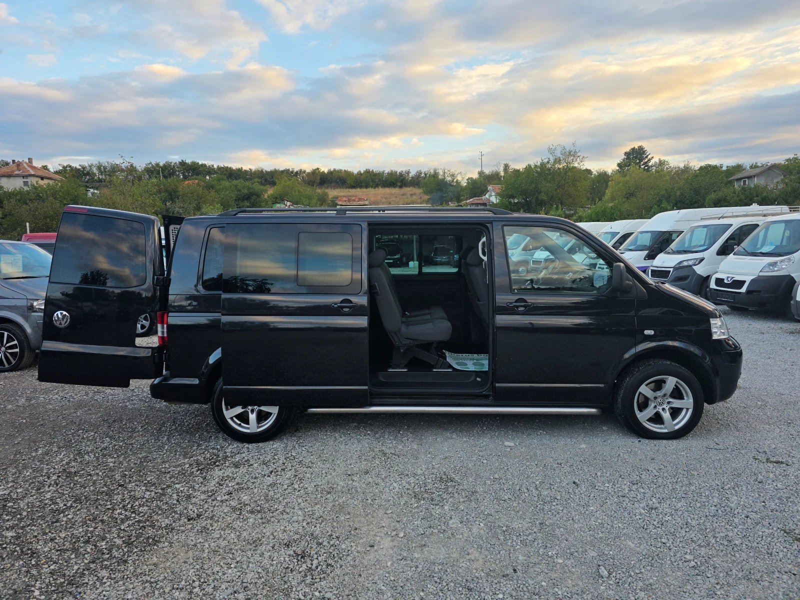 VW Caravelle 2.5tdi, снимка 7 - Бусове и автобуси - 56227033