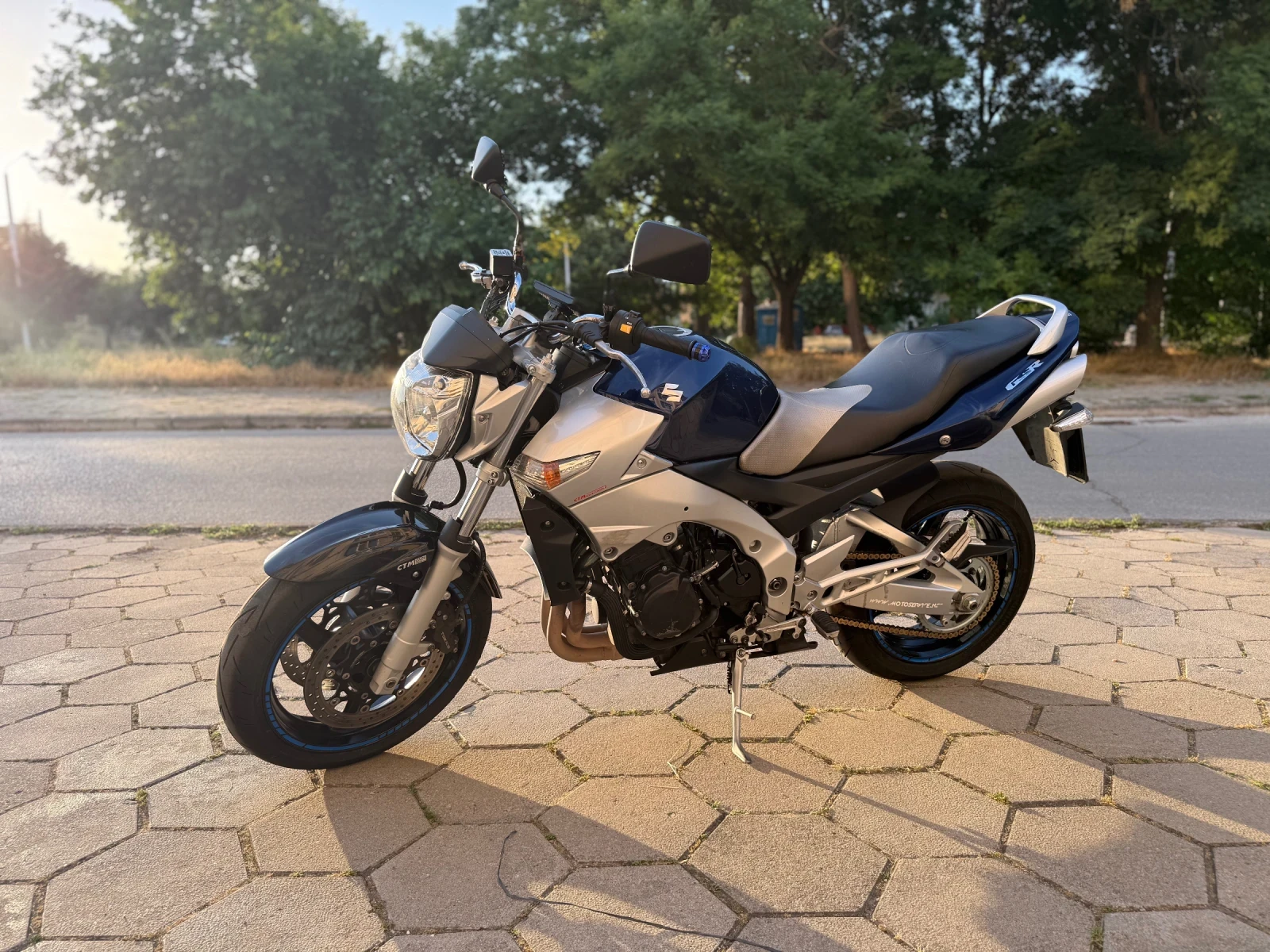 Suzuki Gsr 600, снимка 2 - Мотоциклети и мототехника - 55105508