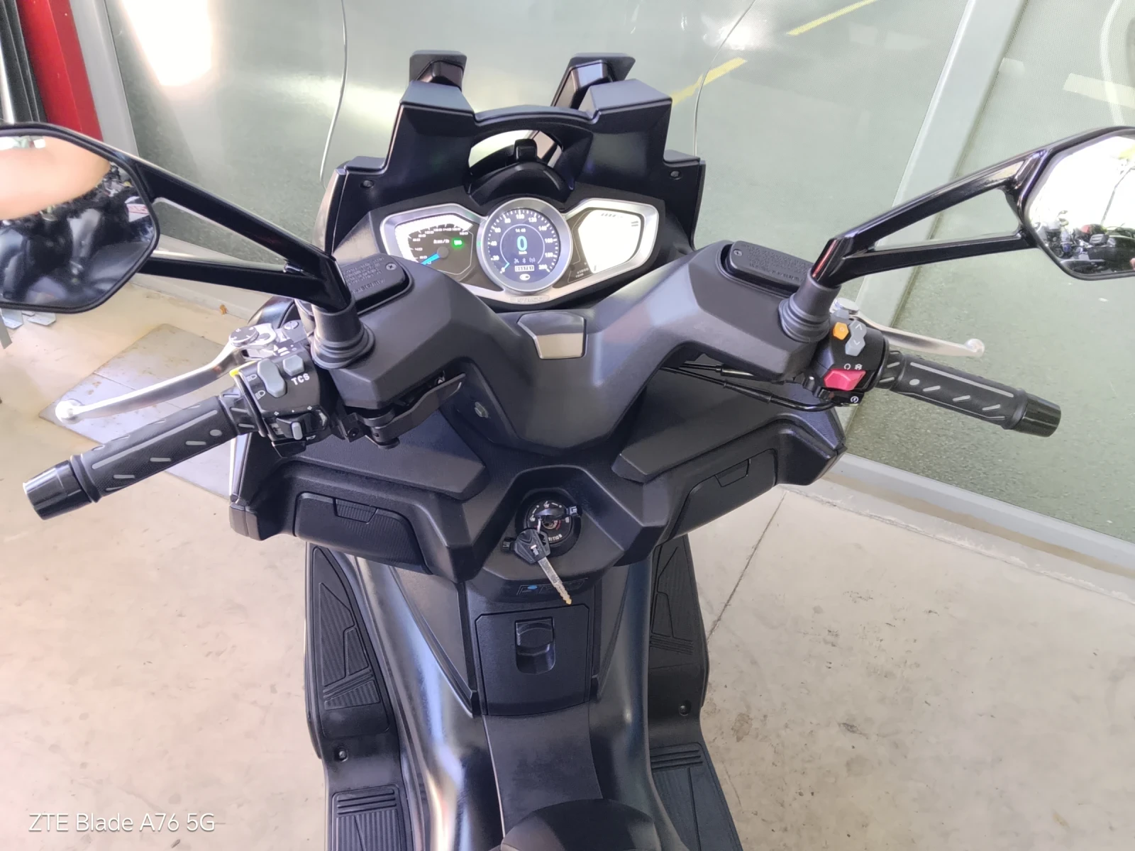 Kymco Xciting S 400 ABS TCS LED, снимка 8 - Мотоциклети и мототехника - 55446244