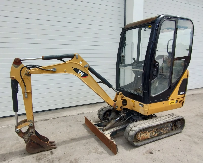 Багер Cat 301.4C, снимка 2 - Индустриална техника - 47534666