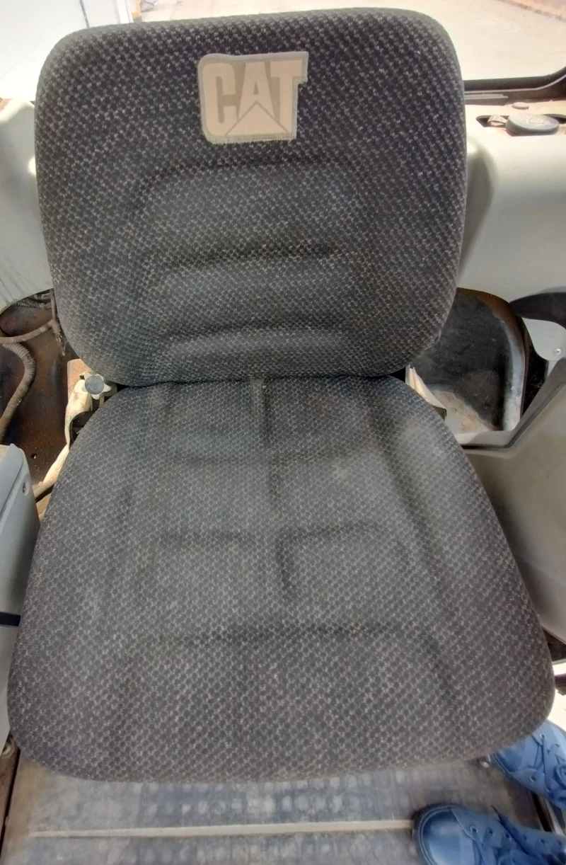 Багер Cat 301.4C, снимка 12 - Индустриална техника - 47534666