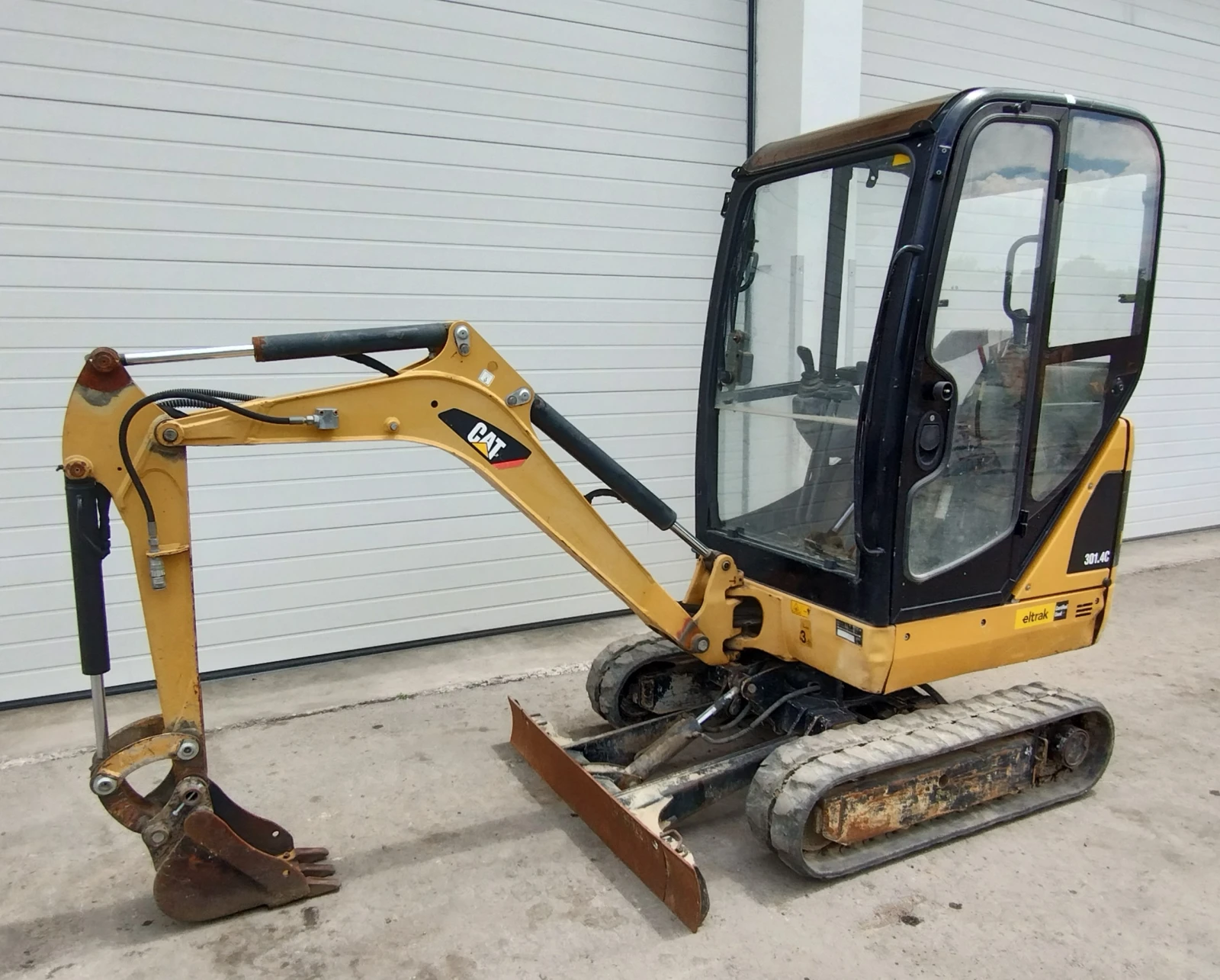 Багер Cat 301.4C - изображение 2