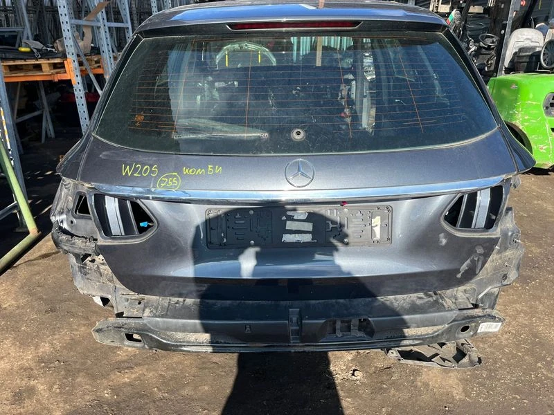 Пета врата за Mercedes W205 комби