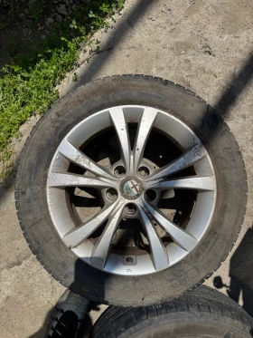 ���� � ������ 205/55R16 �� Alfa Romeo Giulietta | Mobile.bg � ����� ������ 5